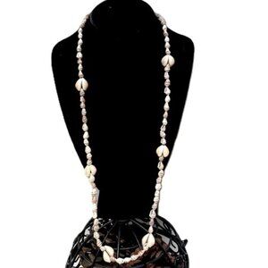 Seashell Necklace Hawaiian Fertility Lei Puka Conch and Cowry Shells 32 inches